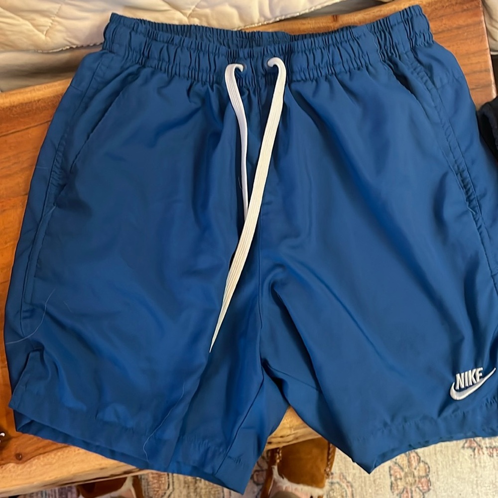 Nike 7" Loose Fit Shorts